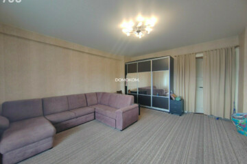 Комната, (всего 4 ком.), 118 м², 5/5 эт.