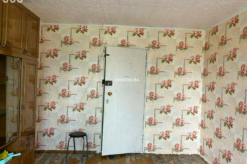 Комната, (всего 4 ком.), 13,4 м², 3/5 эт.