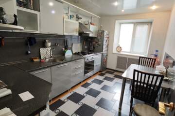 4-к квартира, 101 м², 3/5 эт.